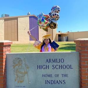 Meet your Posher, Claudia sophia